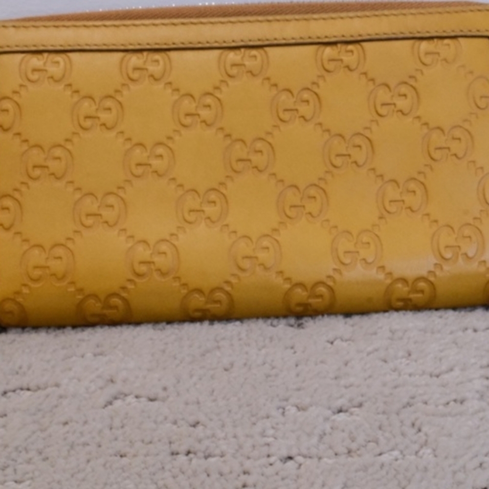Authentic Gucci 'Shima' Women's Burnt Orange Genuine Italian Leather Clutch - Picture 7 of 8